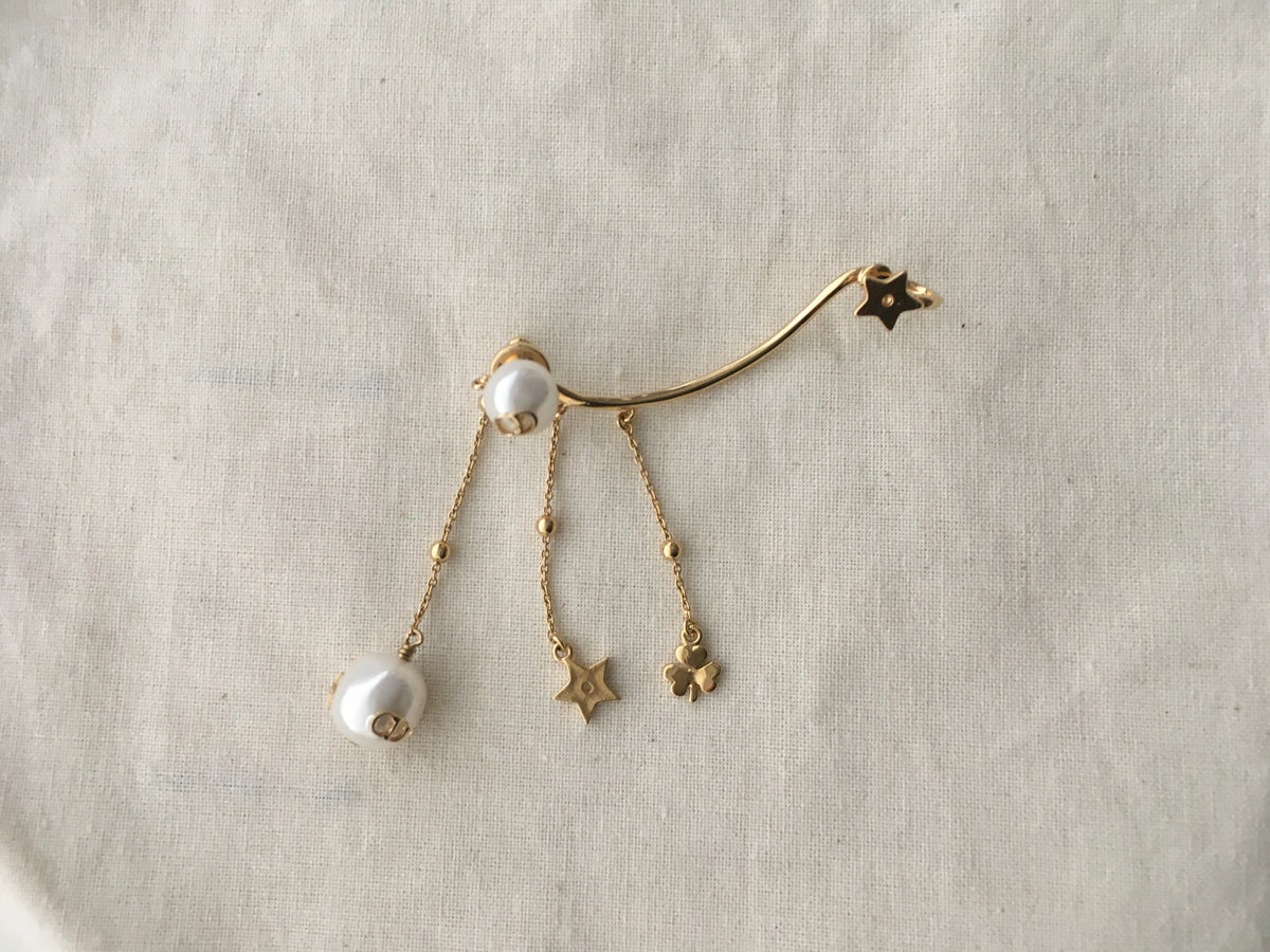 Christian Dior Limited Edition Faux Pearl Perles de Désir Ear Jewelry Cuff ladies