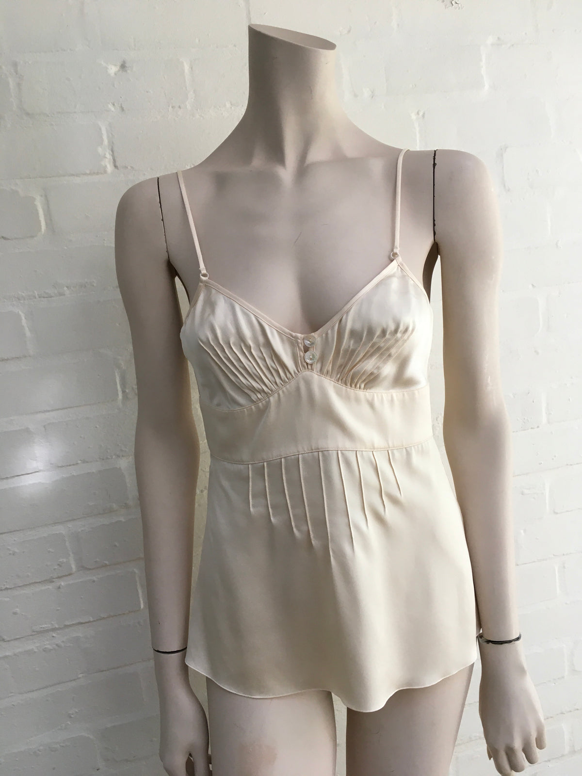 CHANEL Ivory Silk Camisole Cropped Top F 36 UK 9 US 4 ladies