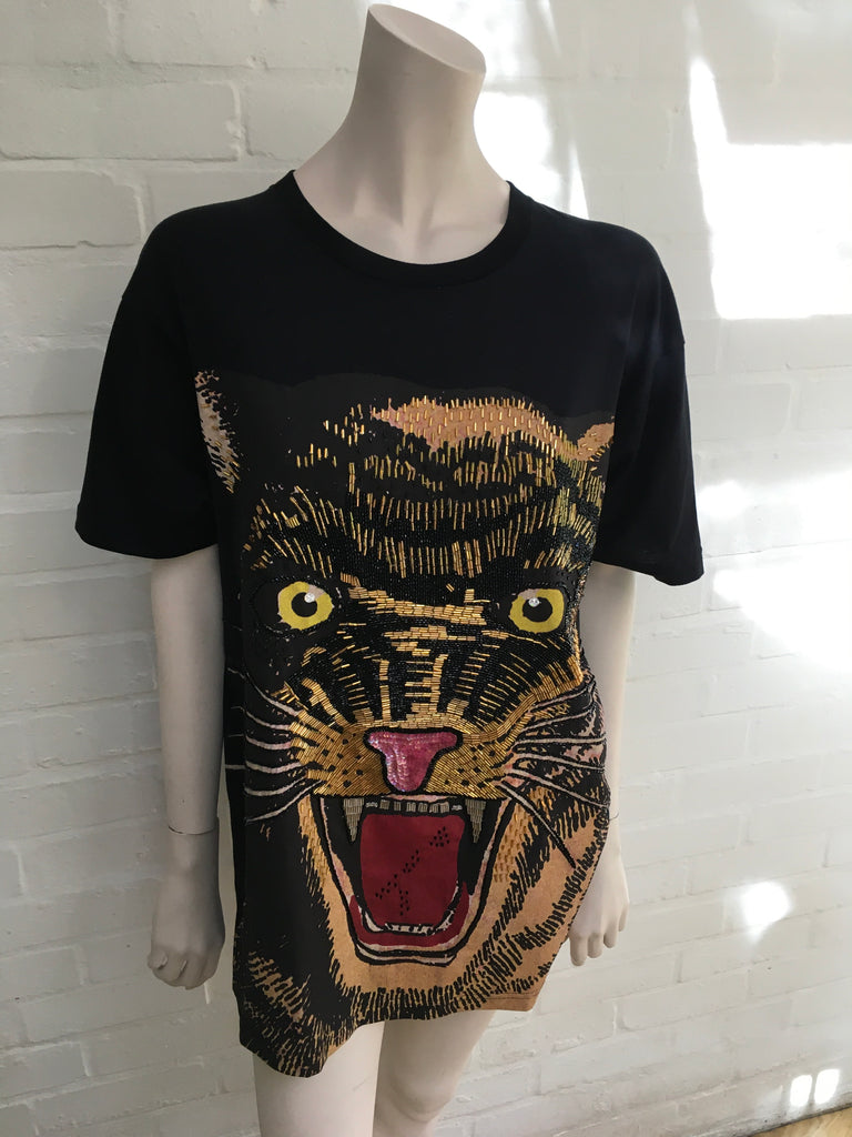 Gucci, Tops, Oversize Tshirt With Gucci Logo Size Xs