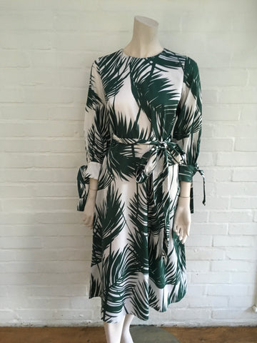 ZARA MOST WANTED ECRU GREEN LEAF MIDI TEA DRESS Ladies Afashionistastore ZARA MOST WANTED ECRU GREEN LEAF MIDI TEA DRESS Ladies Afashionistastore