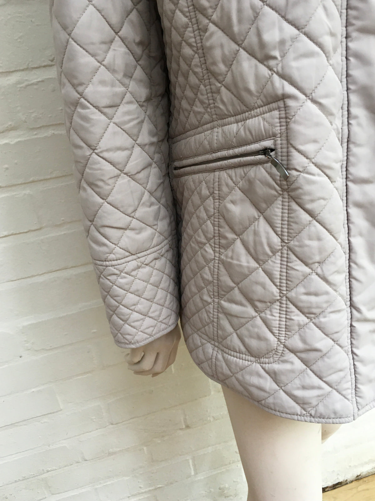 WINDSMOOR Cream Classic Collar Criss Cross Quilted Short Jacket Size L Large ladies