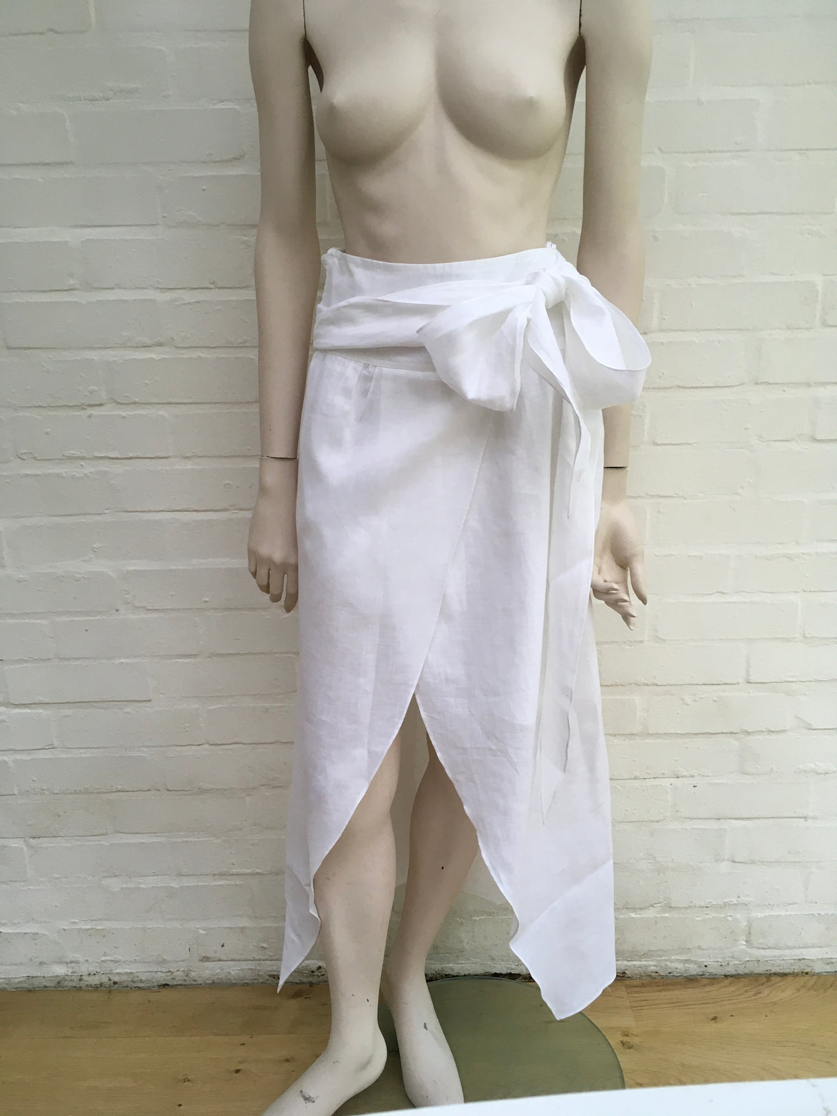 KAGE white linen skirt Size S Small ladies