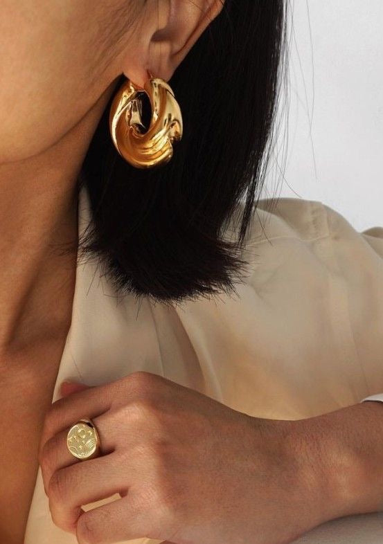 ICONIC CÉLINE Celine Phoebe Philo Gold Chunky Twisted Hoops Earrings ladies