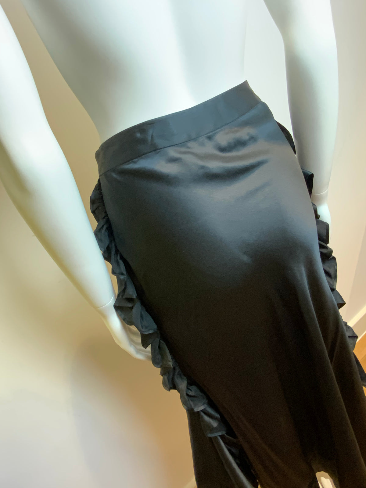 MAGGIE MARILYN LEADING LADY RUFFLED SILK-SATIN MIDI SKIRT Size UK 10 ladies