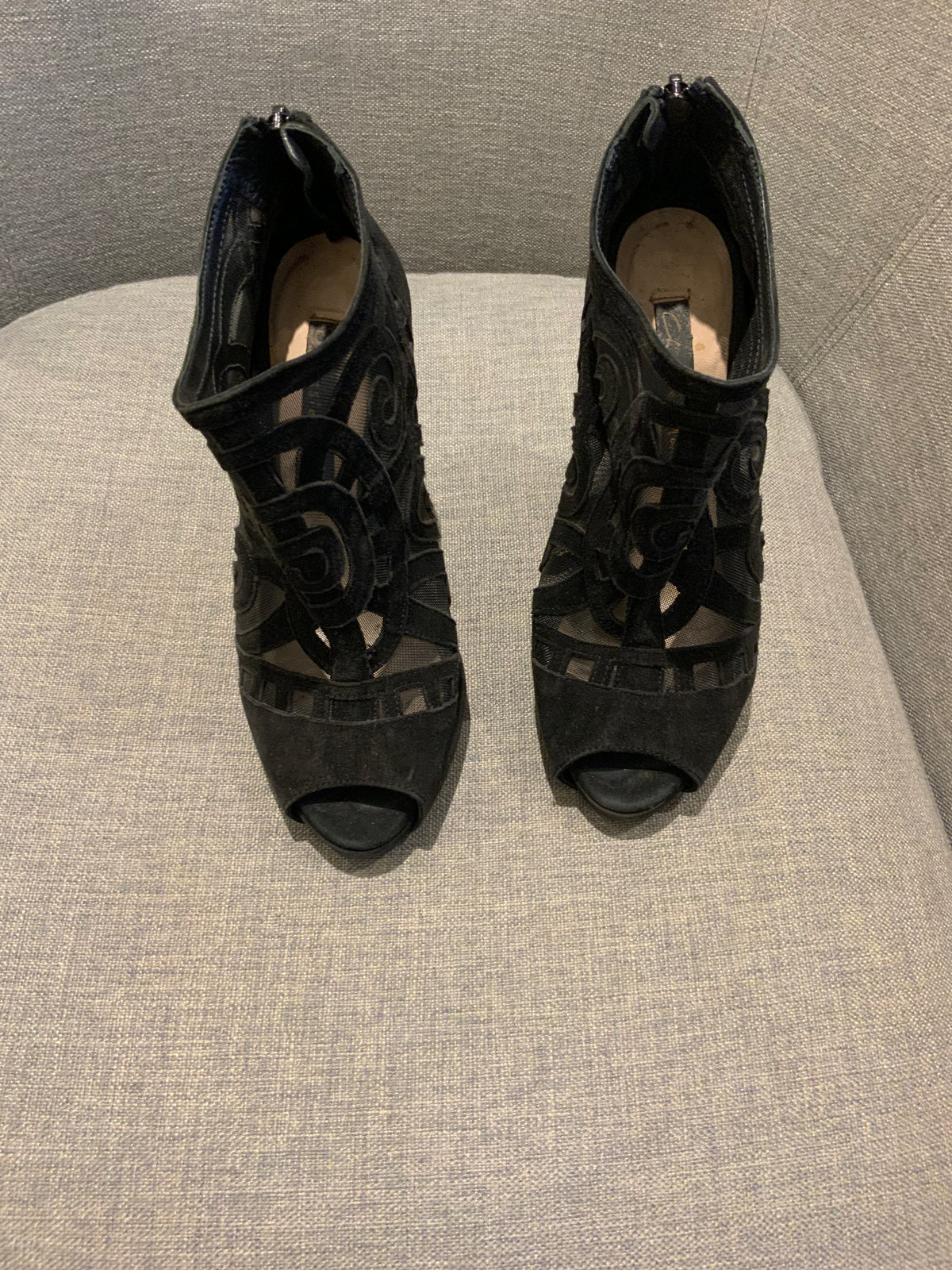 $1275 CHRISSIE MORRIS Suede Mesh Accents Booties Heels Size 36 UK 3 US 6 ladies