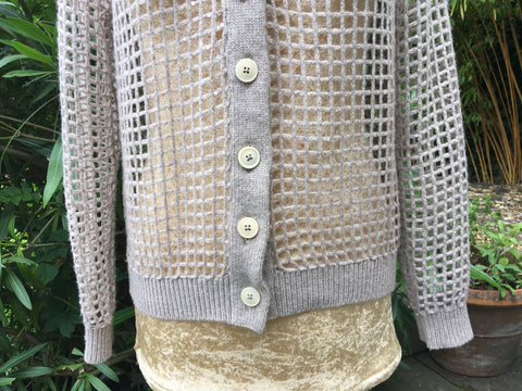 Brunello Cucinelli Cardigan Mit Lochstrickmuster Grau DE Brunello Cucinelli Cardigan Mit Lochstrickmuster Grau DE