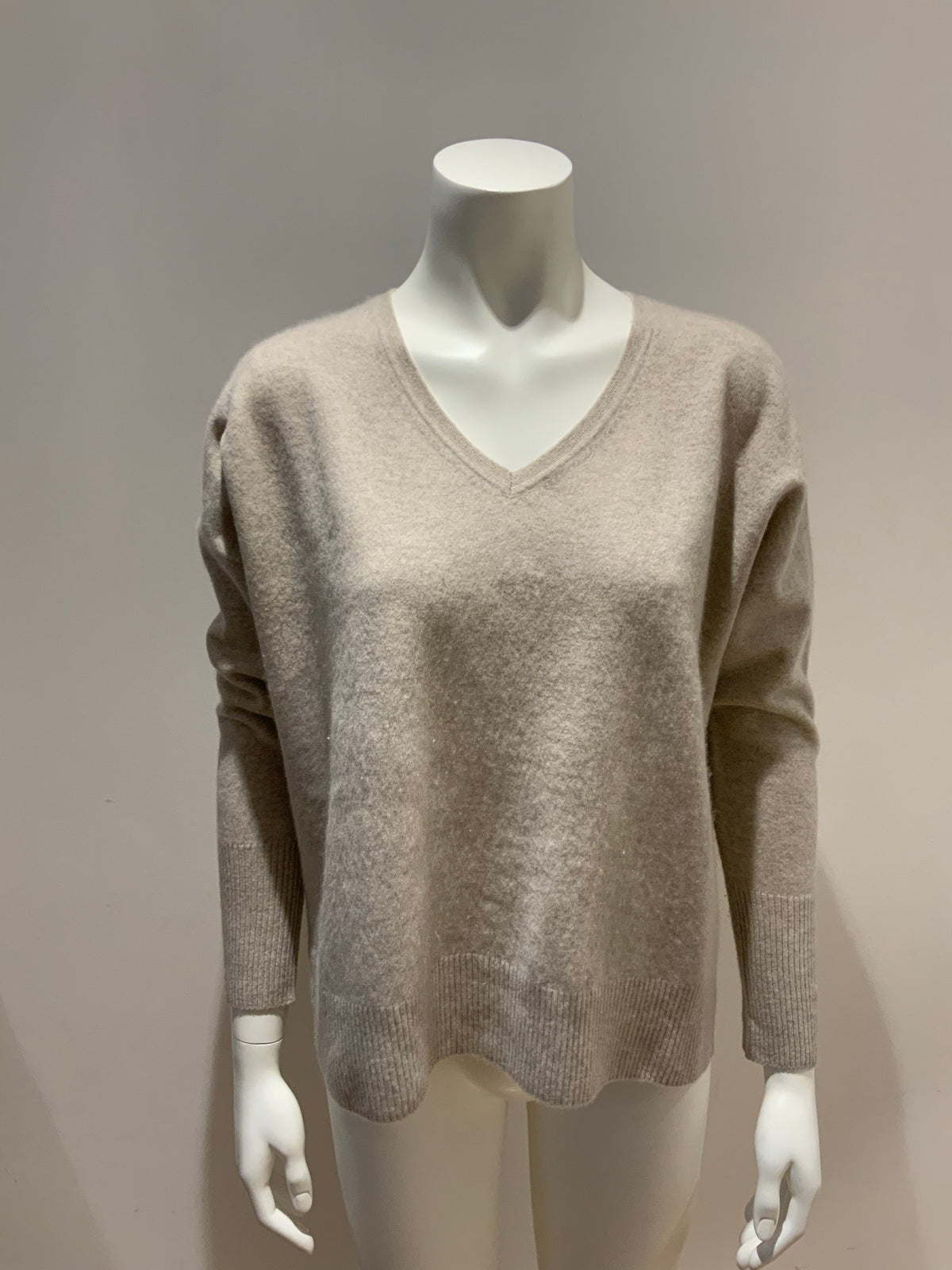 N.Peal Pure Cashmere V neck sweater jumper Size  M medium ladies