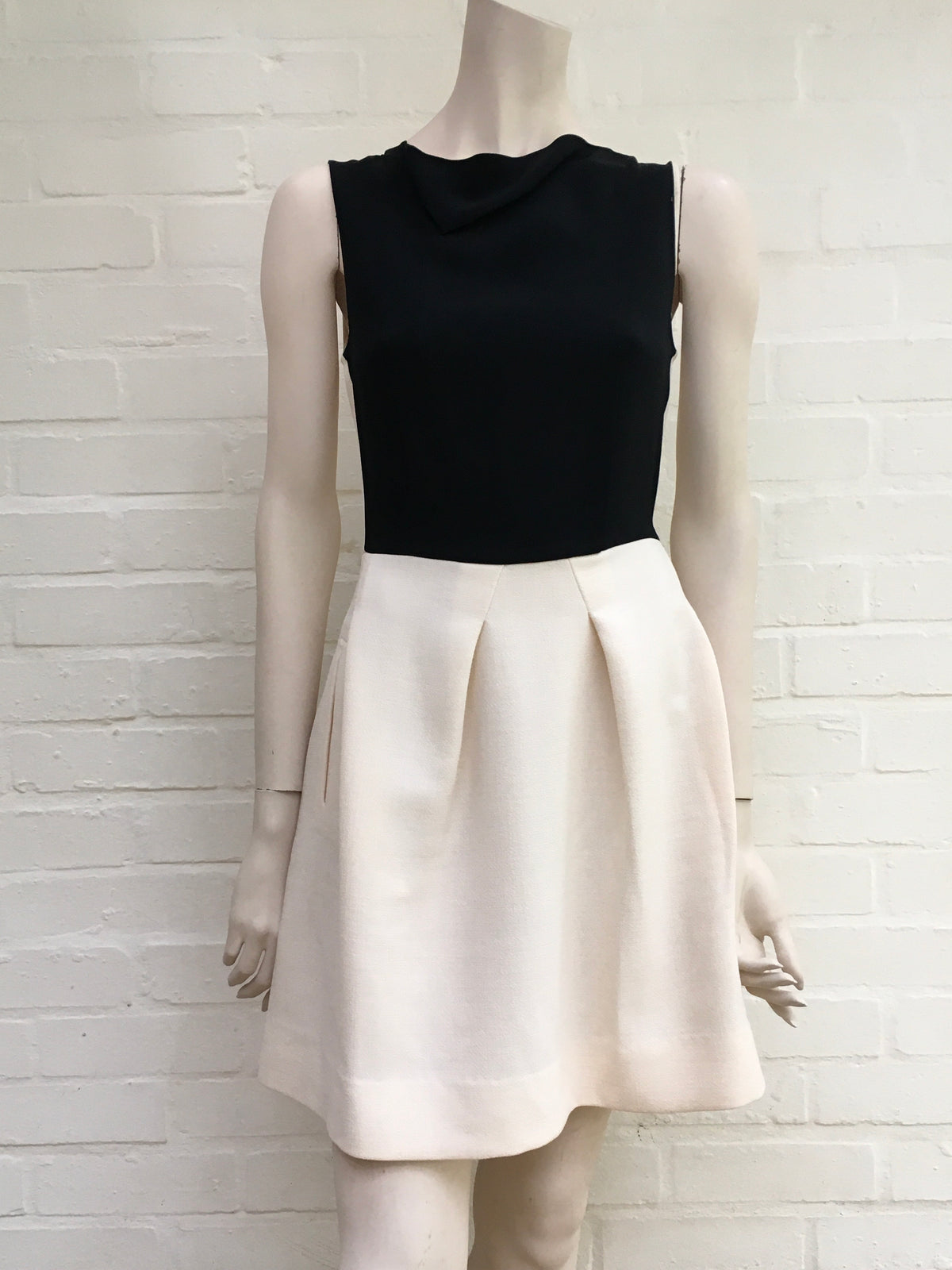 Roland Mouret RUNAWAY Antila wool-crepe Dress UK 8 US 4 IT 40 FR 36 S ladies
