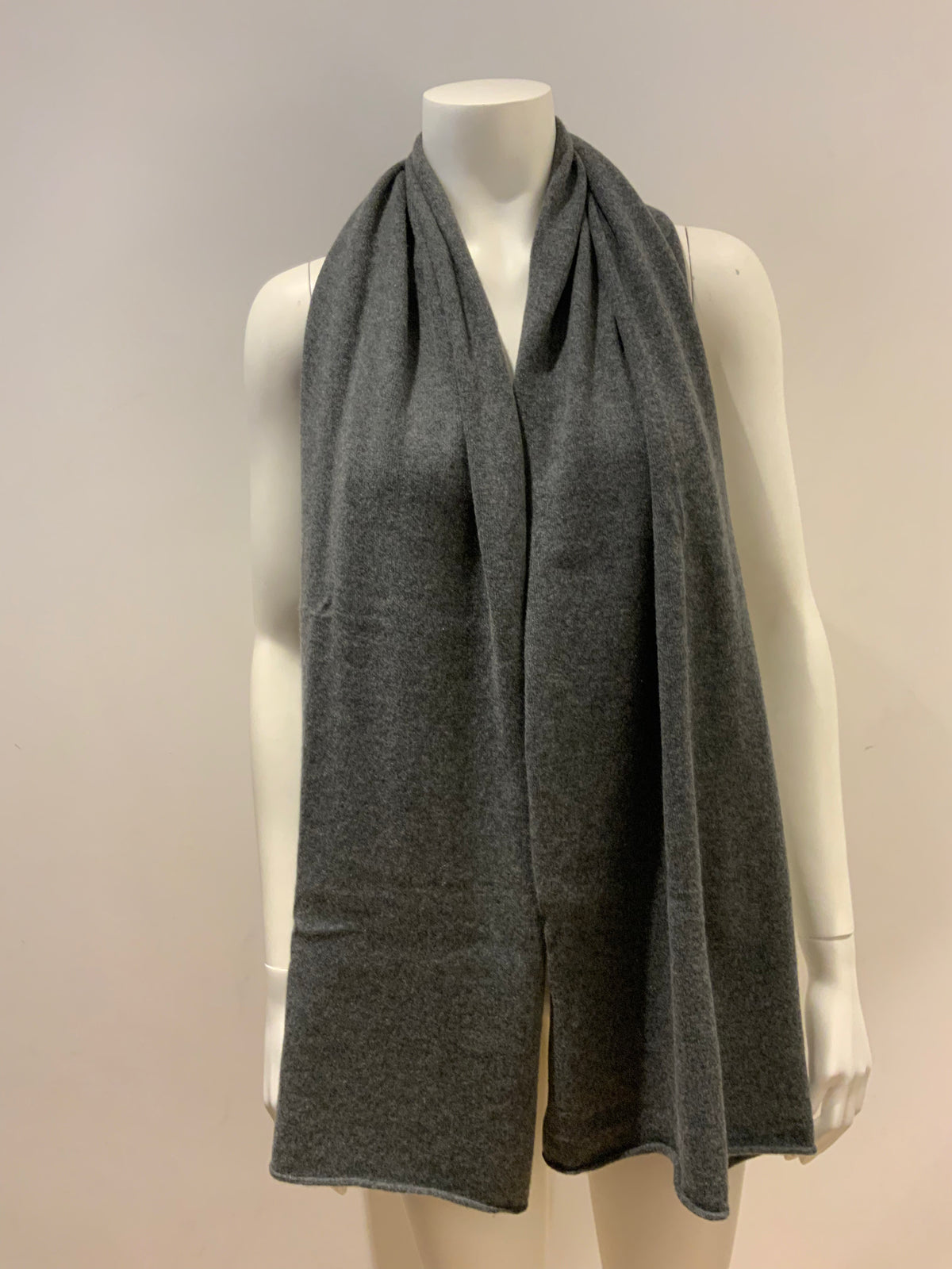 Pringle of Scotland Pure Cashmere Unisex Shall Scarf Blue or Grey ladies