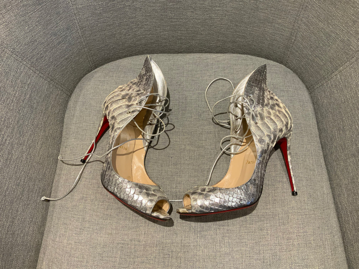Christian Louboutin Python Megavamp 100 Pumps Heels Size 36.5 ladies