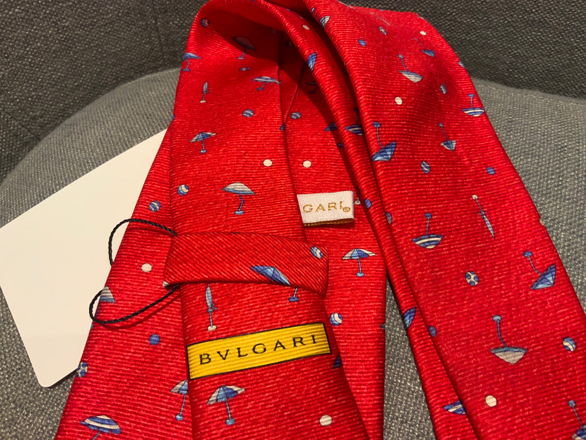 Bvlgari handmade seven fold red printed silk necktie self tipped 9cm men