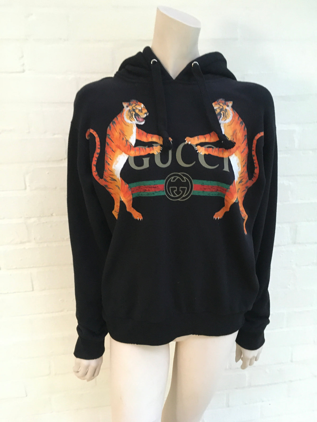 GUCCI tiger black logo sweatshirt top hoodie Size XS ladies