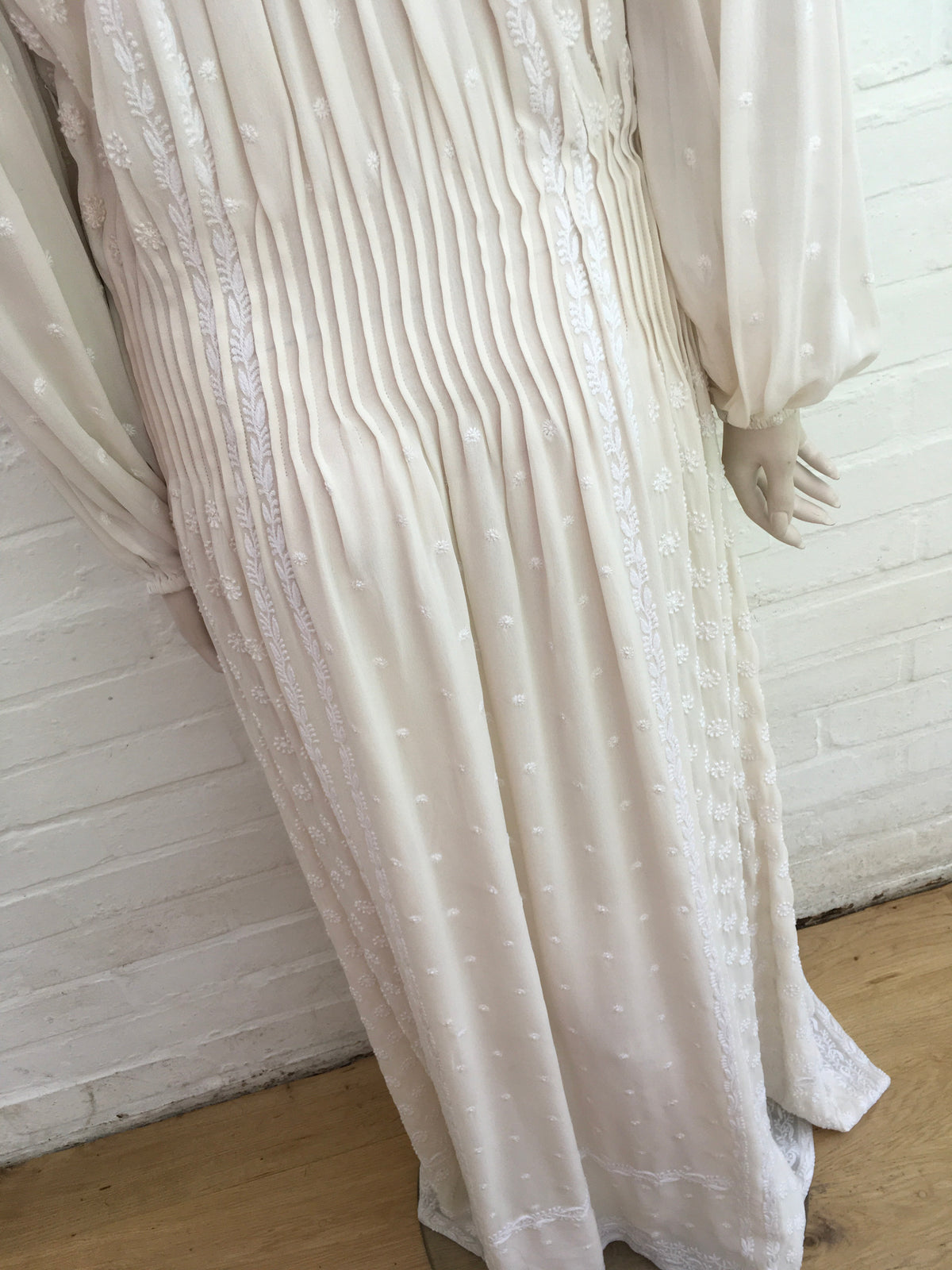 Talitha 'Fiona' off-white embroidered silk-crepe maxi dress Size M medium ladies