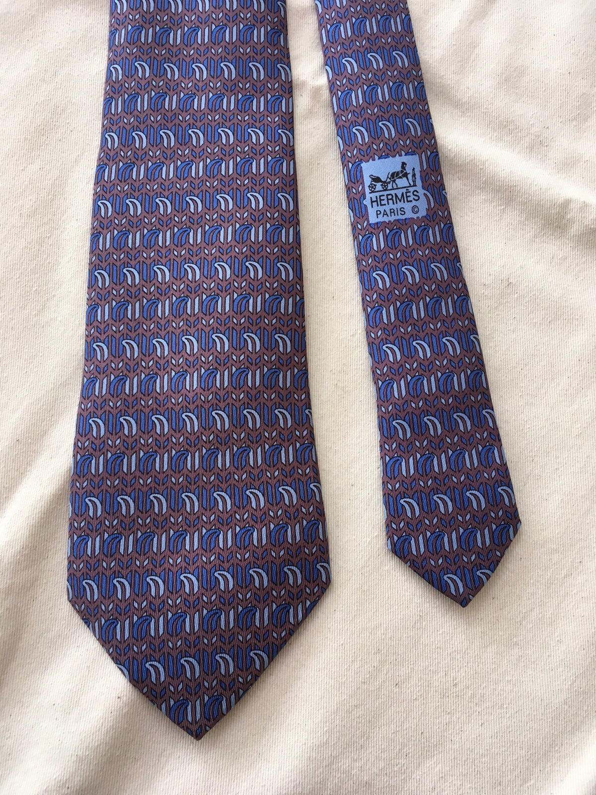 Hermès HERMES Paris Silk Blue Print Tie 7354 PA 100% AUTHENTIC Men