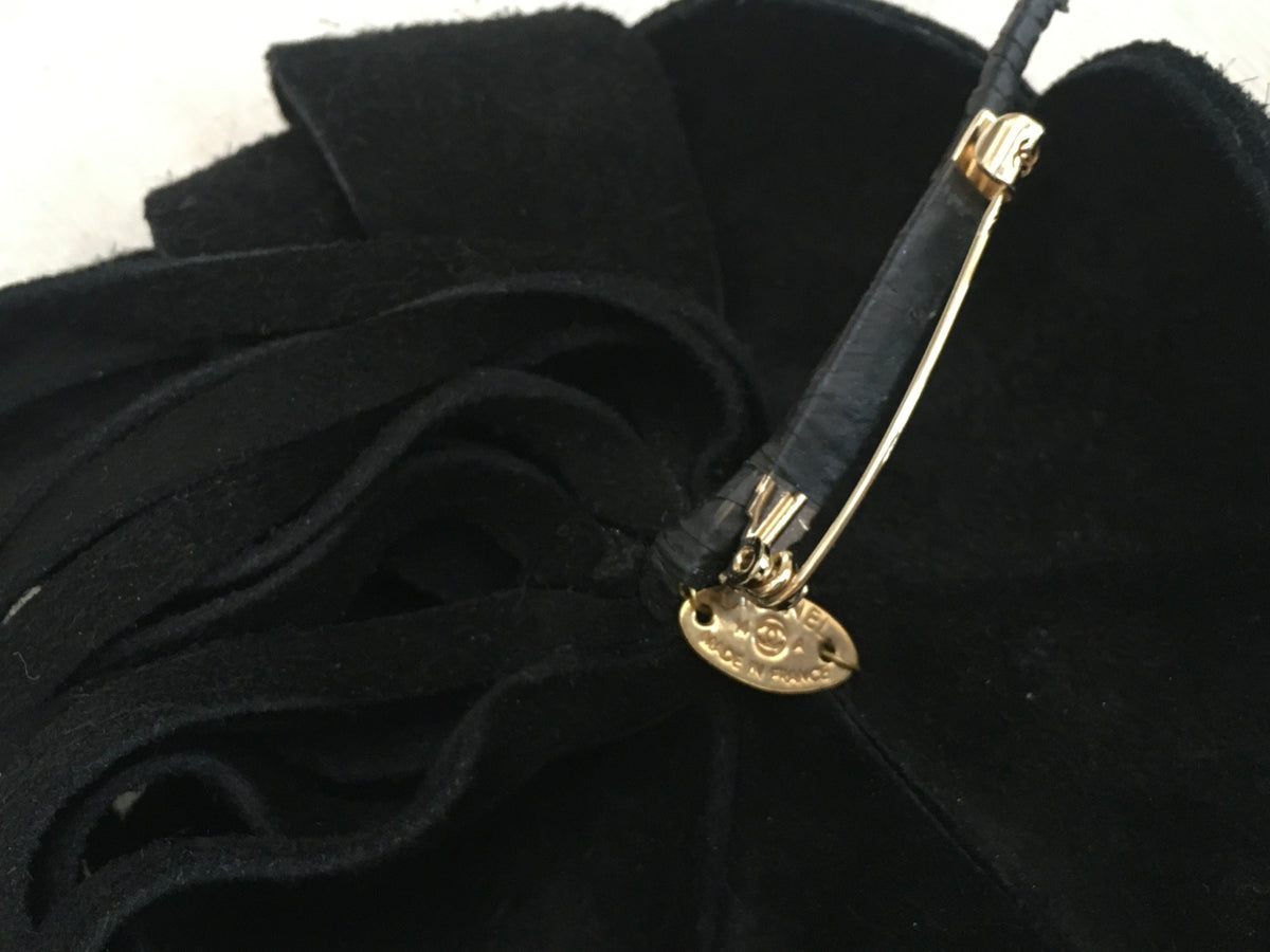 CHANEL CAMELLIA BLACK SUEDE LEATHER FLOWER FRINGE BROOCH PIN 2014 ladies