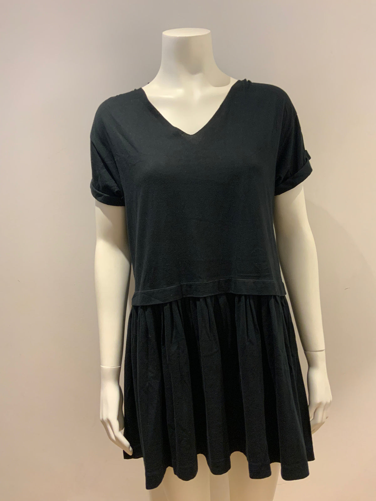 Wonderful MIU MIU Black Summer LBD dress Size XS ladies