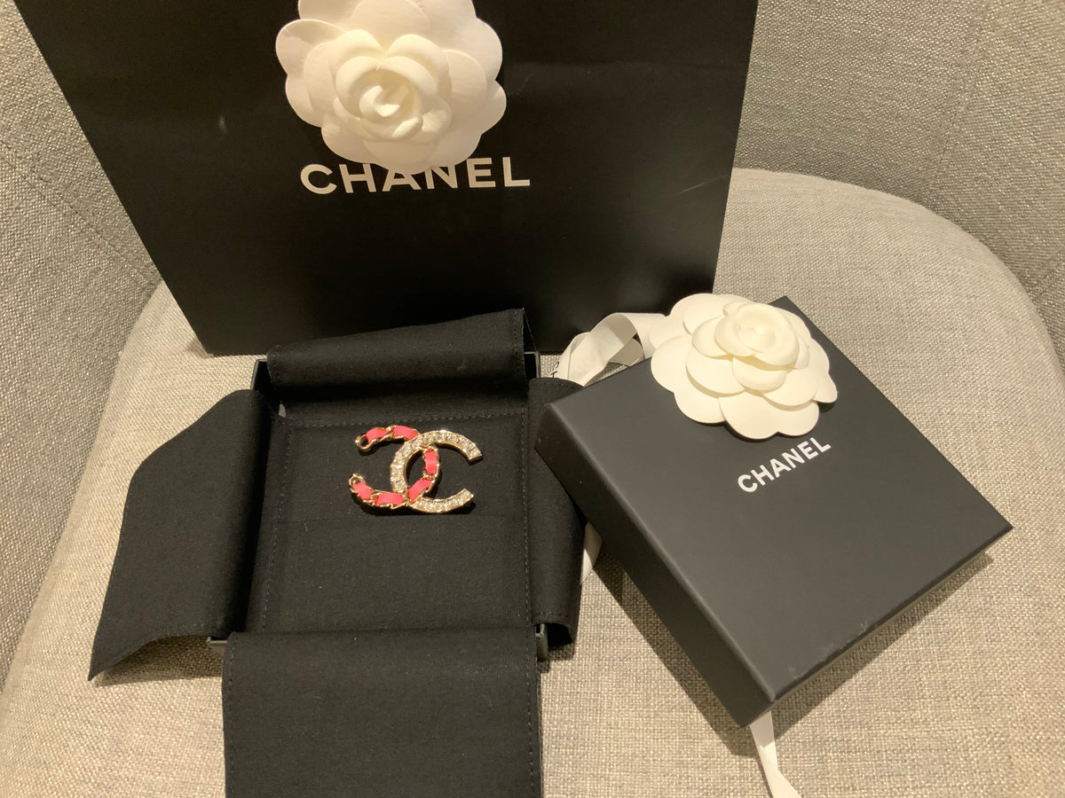 Chanel Lambskin Crystal Chain CC Brooch Pink Leather Gold ladies