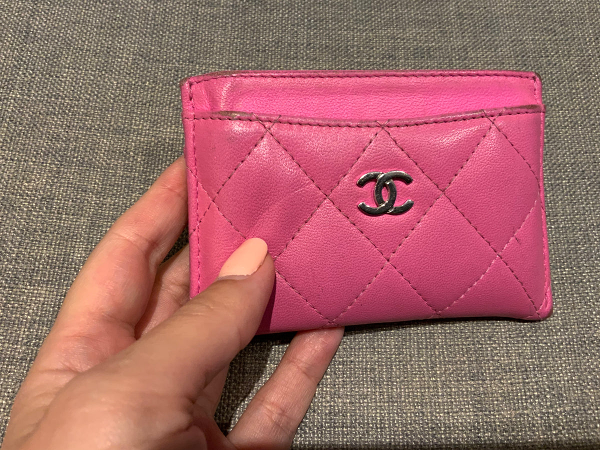 CHANEL Lambskin Quilted 2021 Neon Pink CC Logo Card Holder Wallet ladies