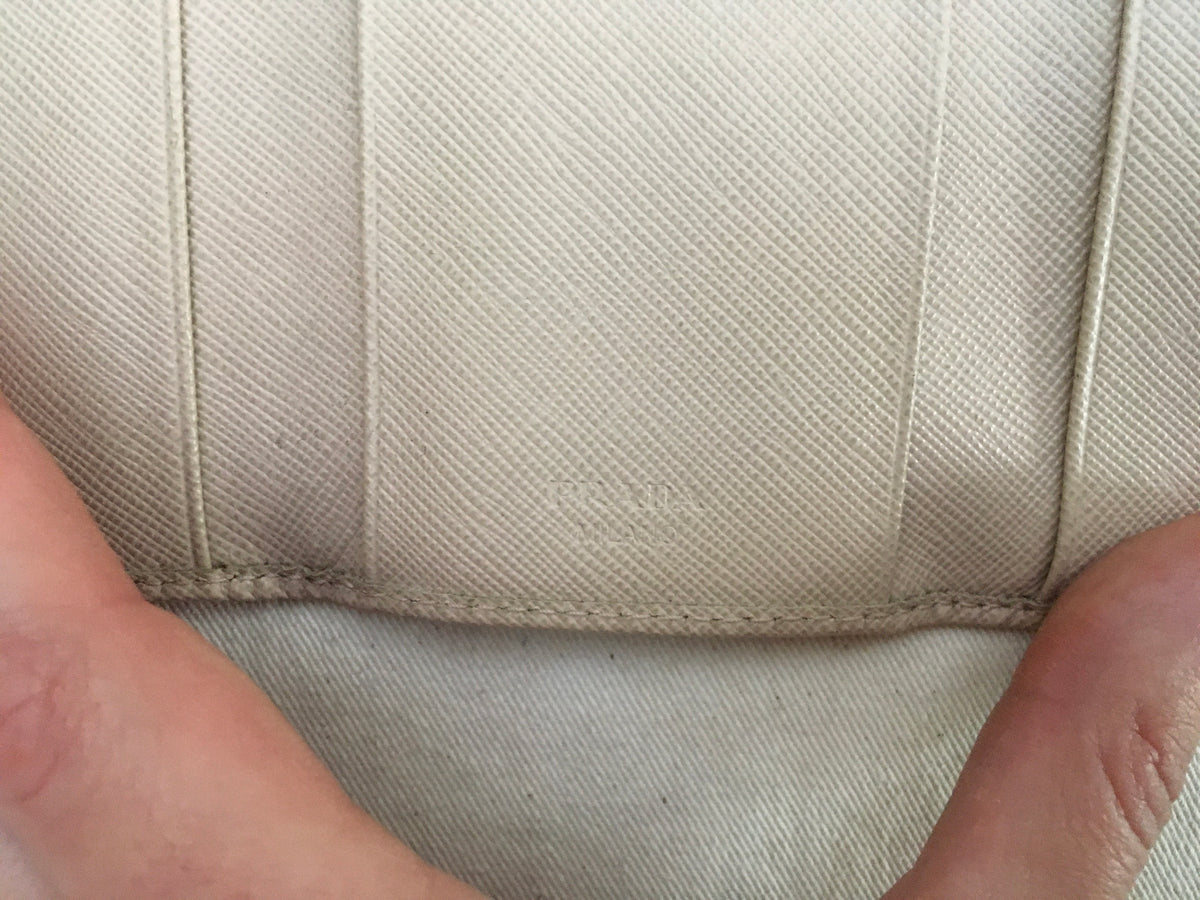 PRADA Saffiano Leather 6 Key Holder Wallet Keyholder Ladies