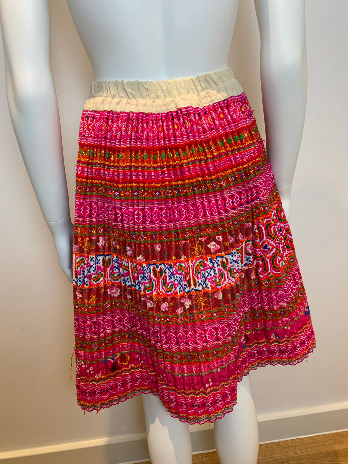 Gypsy Style Pleated Hand Embroidered midi skirt Size S small ladies