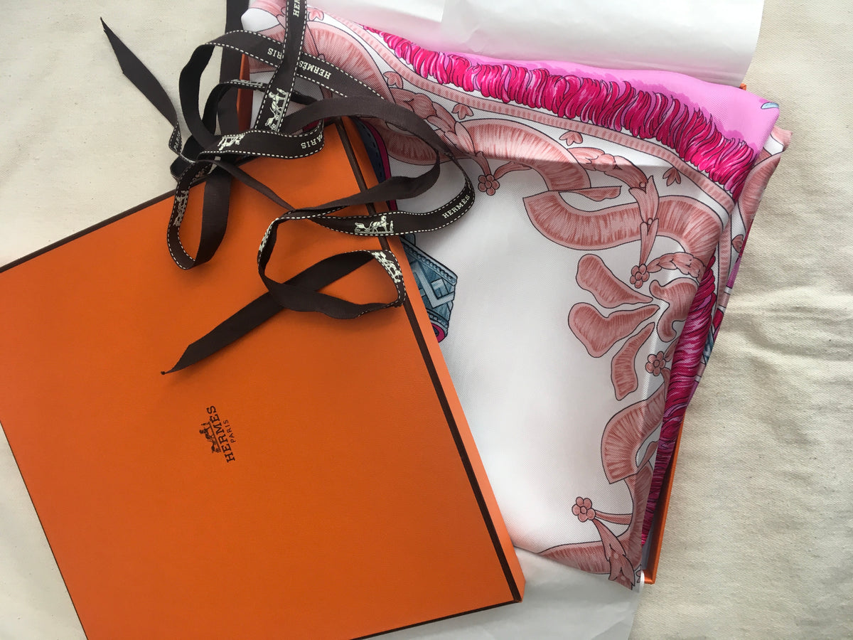 Hermès HERMES Pink Silk Bride De Cour Scarf 90 ladies