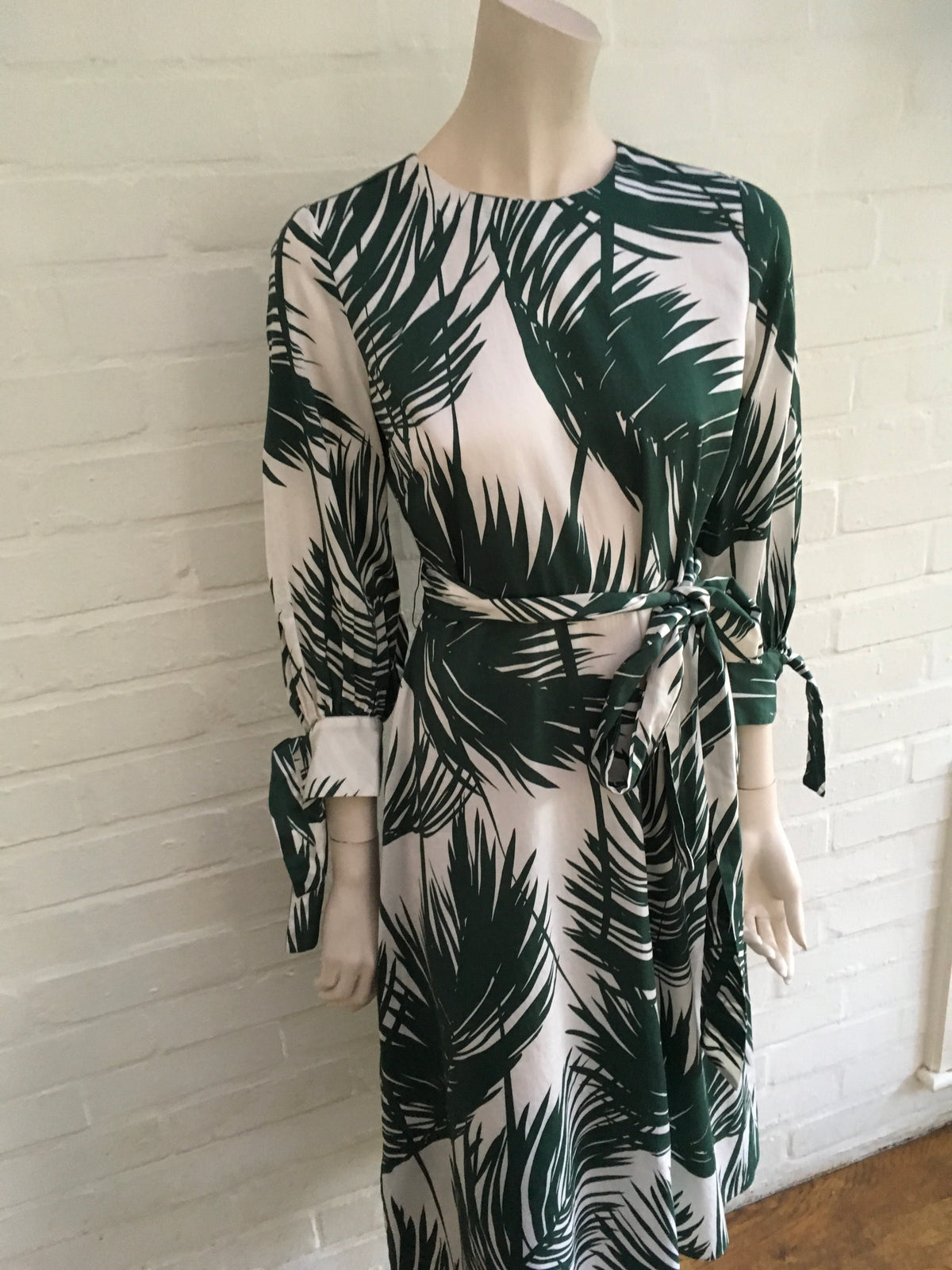 ZARA MOST WANTED ECRU GREEN LEAF MIDI TEA DRESS Ladies