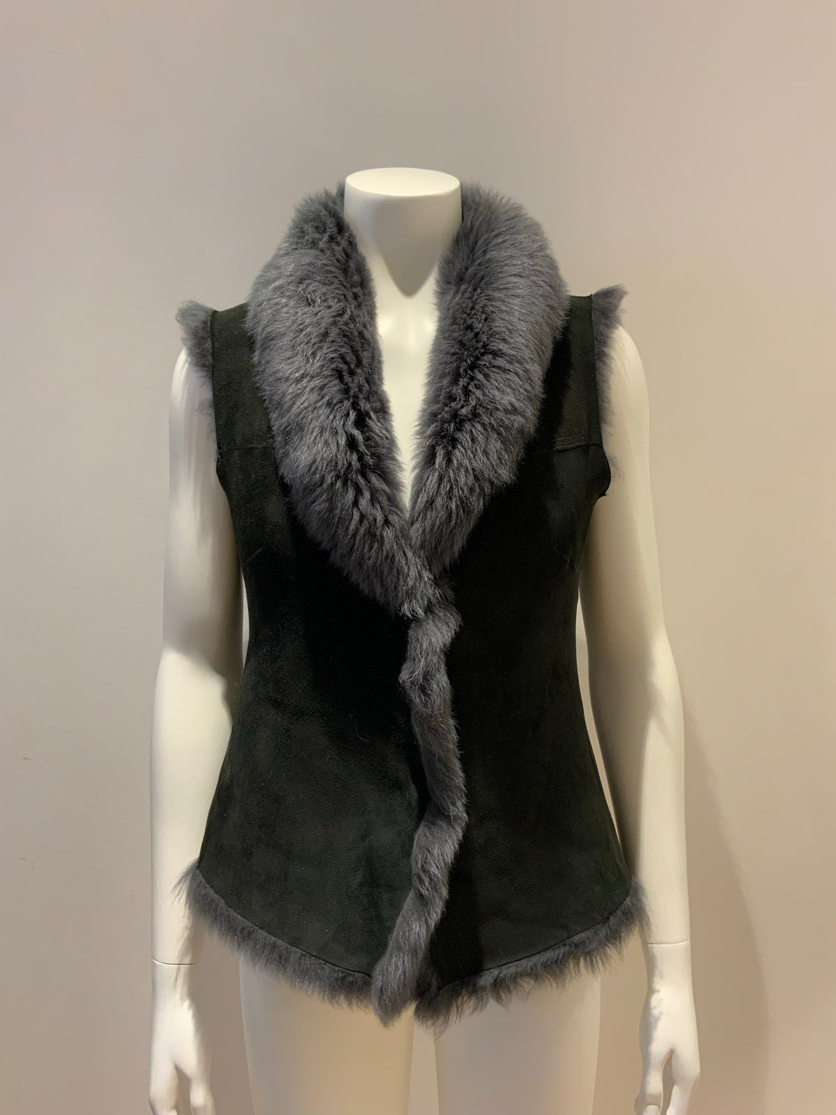 Amazing BRORA sheepskin shearling vest gilet jacket Size S small ladies
