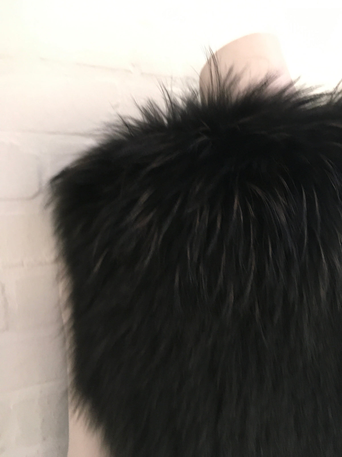 VINCE Women's Green Black Spruce Fox Fur Vest Gilet US 6 UK 10  Ladies