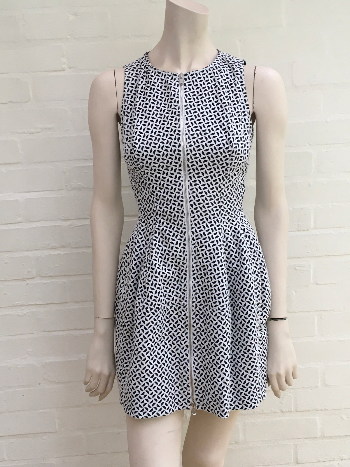 Azzedine Alaïa Alaia Sleeveless Laser Cut Dress Size F 38 ICONIC ladies