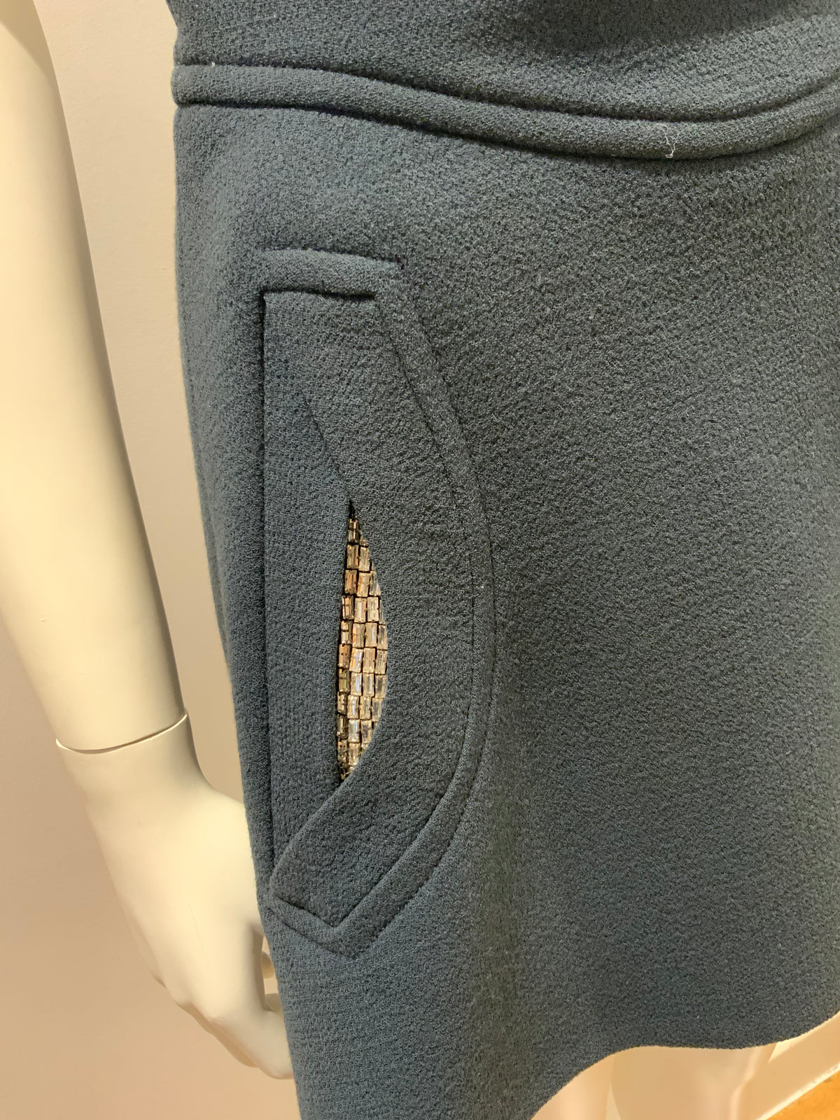CARVEN WOOL JEWELLLED SKIRT SIZE F 34 US 2 UK 6 XS ladies