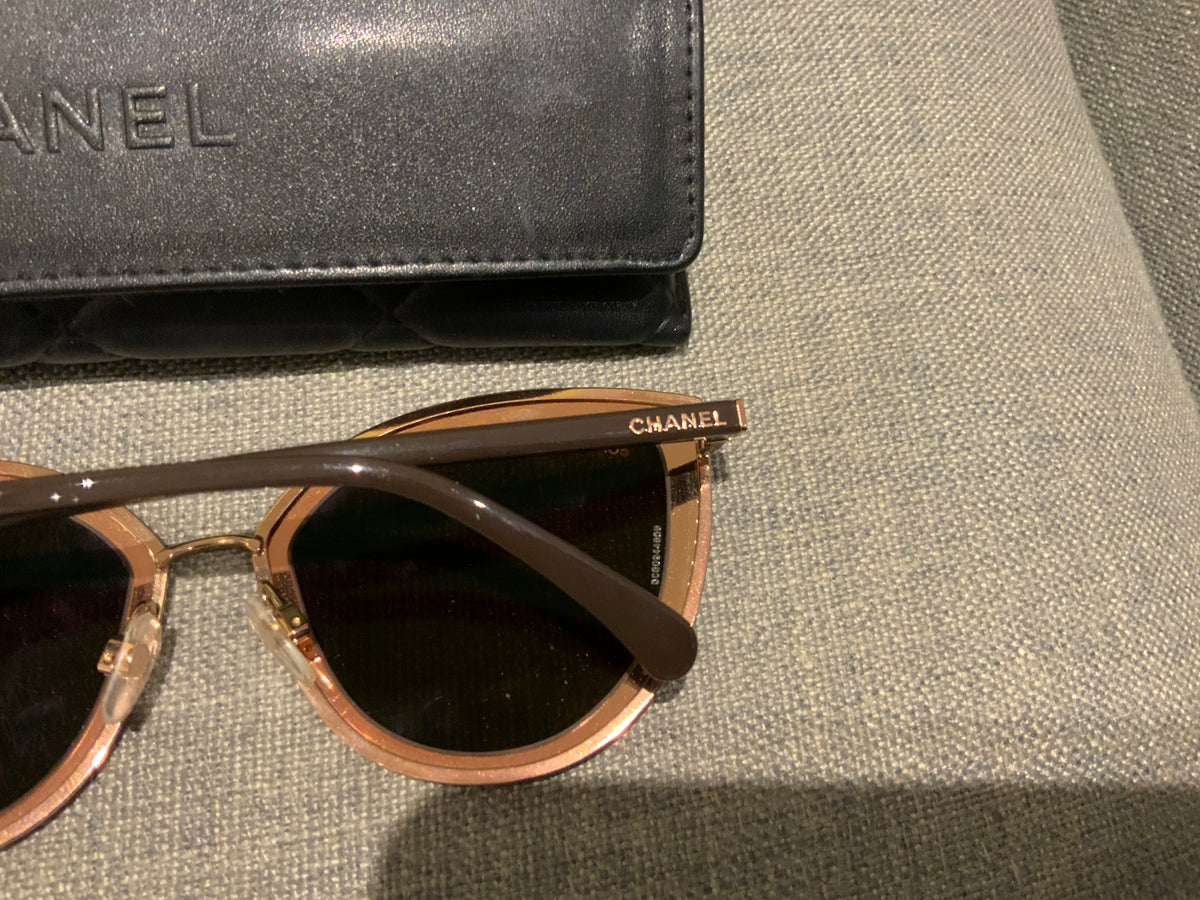 CHANEL Limited Edition 18K Gold Metal Cat Eye Sunglasses 4222 Pink Gold ladies