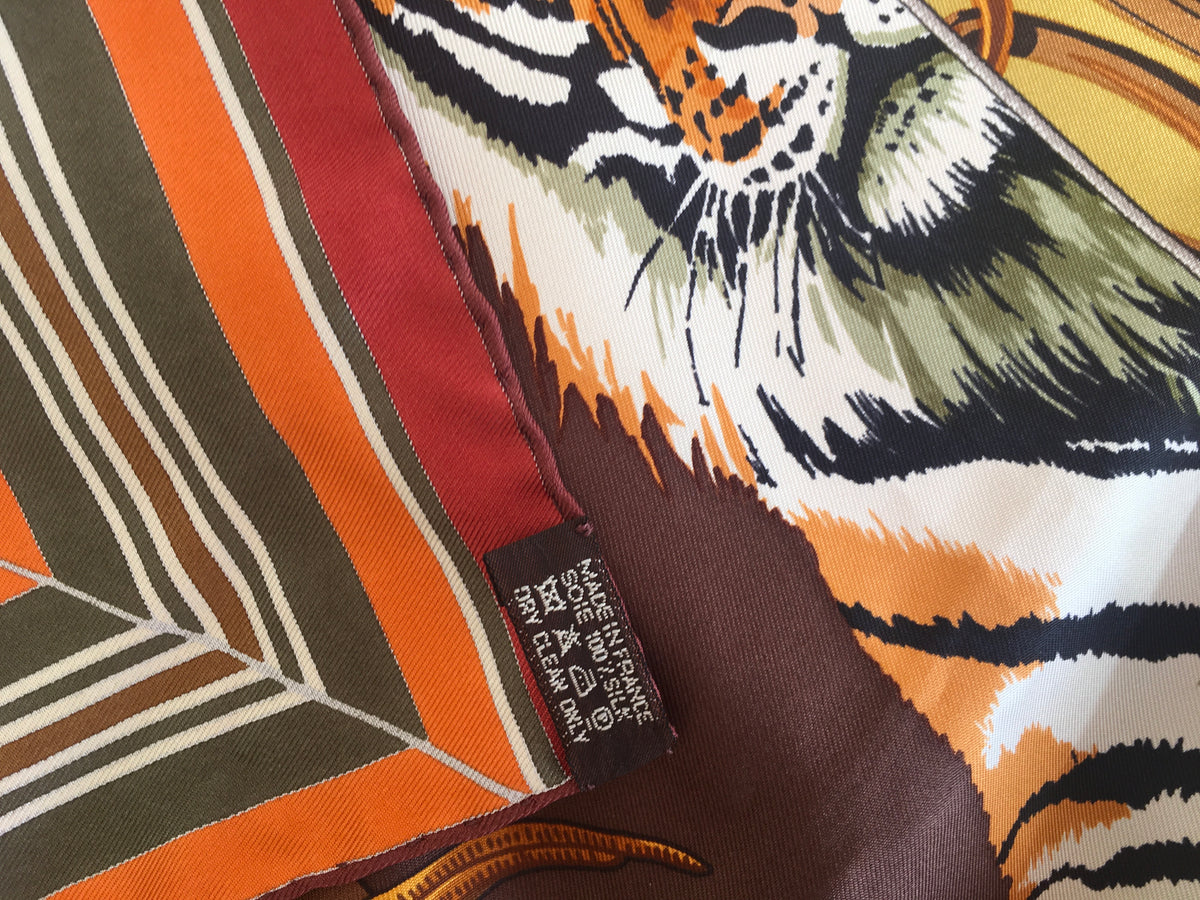 Hermès HERMES SCARF Carre en Carres 90cm Silk Twill Scarf ICONIC ladies