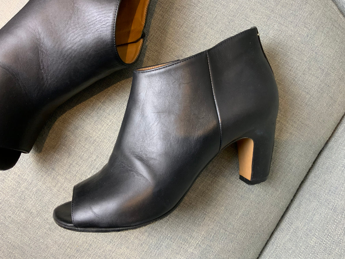Maison Martin Margiela peep toe leather ankle boots 38 1/2 US 8.5 UK 5.5 ladies