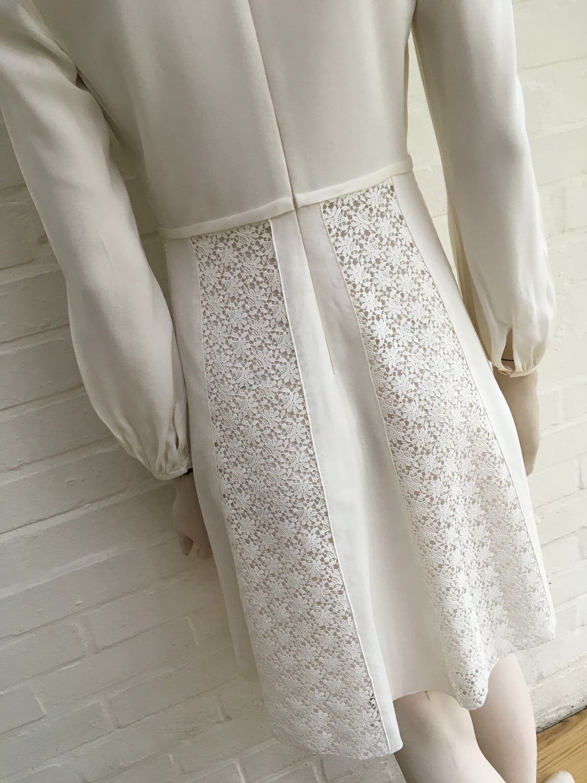 Giambattista Valli RUNAWAY Lace-paneled silk-crepe dress Size I 42 UK 10 US 6 ladies