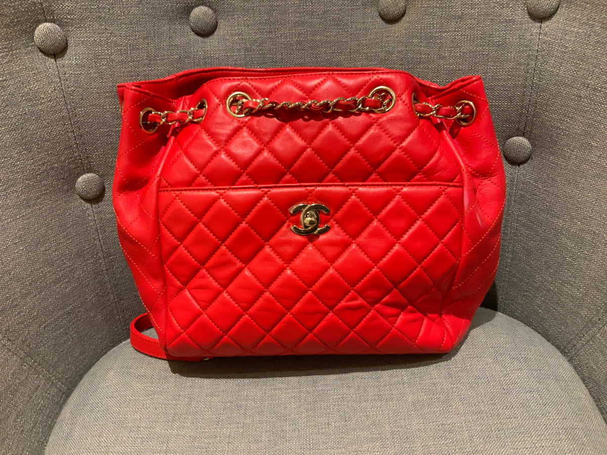CHANEL Lambskin Quilted Medium Drawstring Classic Bag Handbag ladies