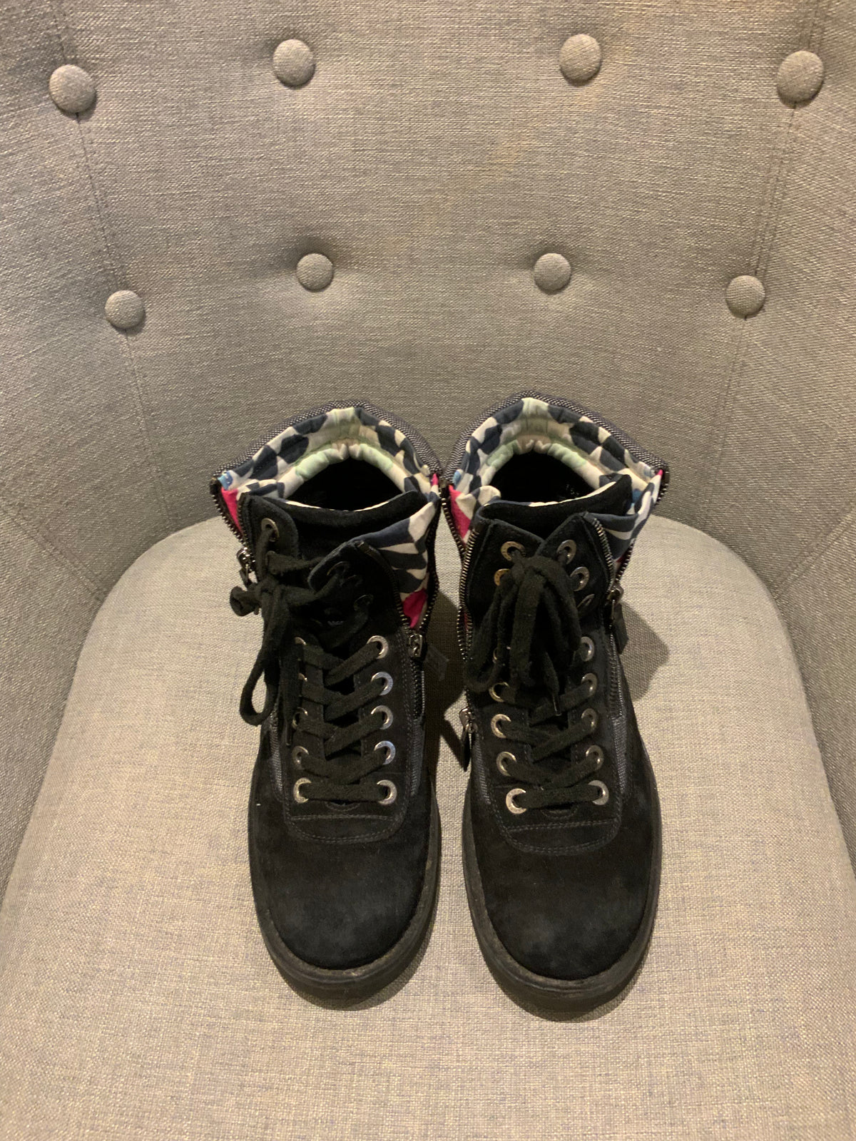 CHANEL Interlocking CC Logo Combat Boots SIZE 37 1/2 UK 4.5 US 7.5 ladies