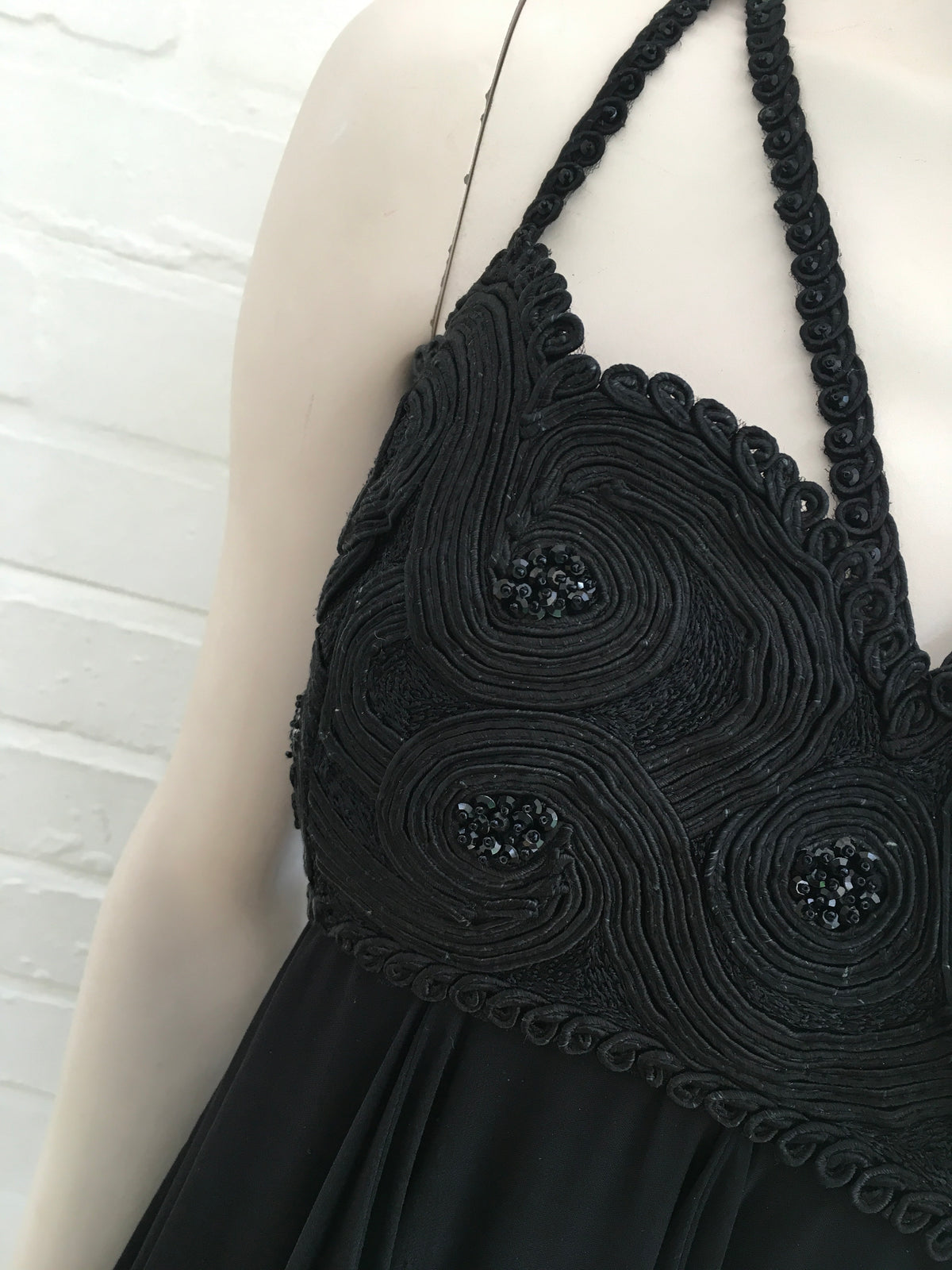 Marchesa Embellished Embroidered LBD silk SO COUTURE Dress  Ladies