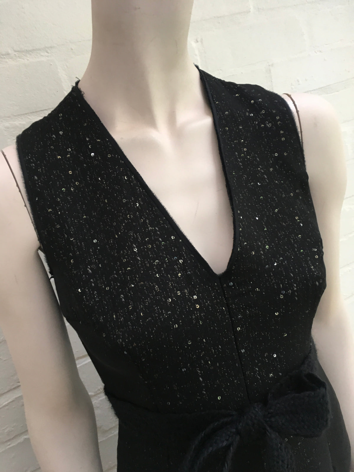 Giambattista Valli RUNAWAY Wool Sequins Shift Dress Size I 38 XXS Ladies