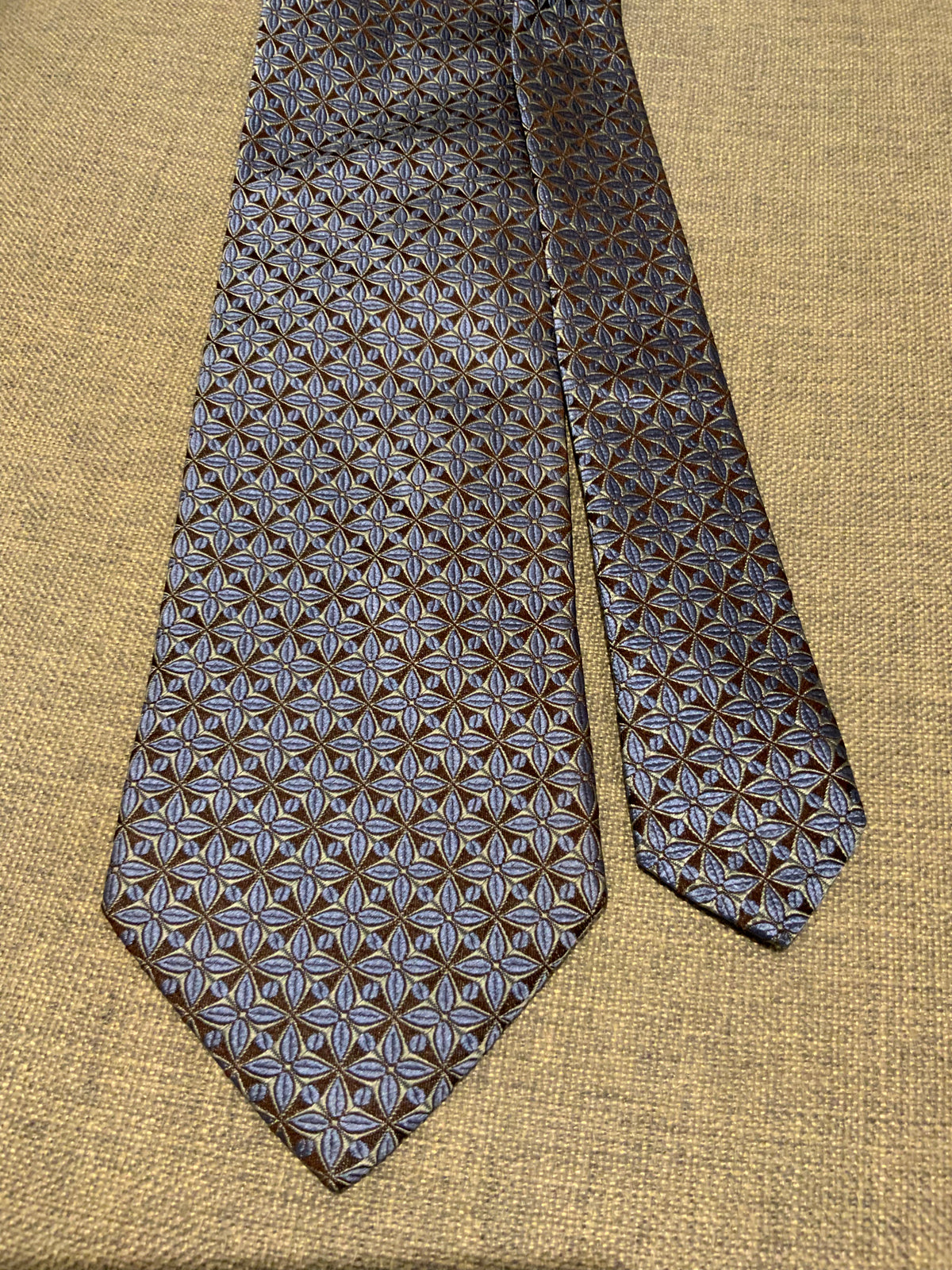 DOLCE & GABBANA Silk Jacquard Flower Mens Tie men