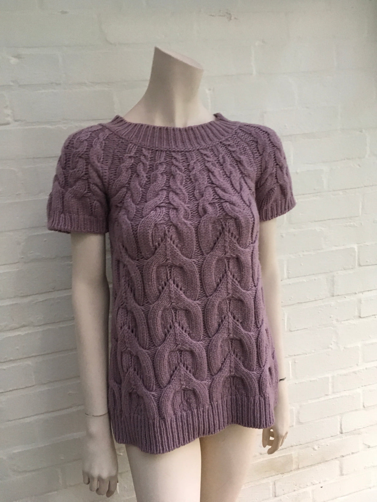 Barneys New York Taste Luxury Humor Cashmere Cable Knit Sleeveless Sweater Ladies