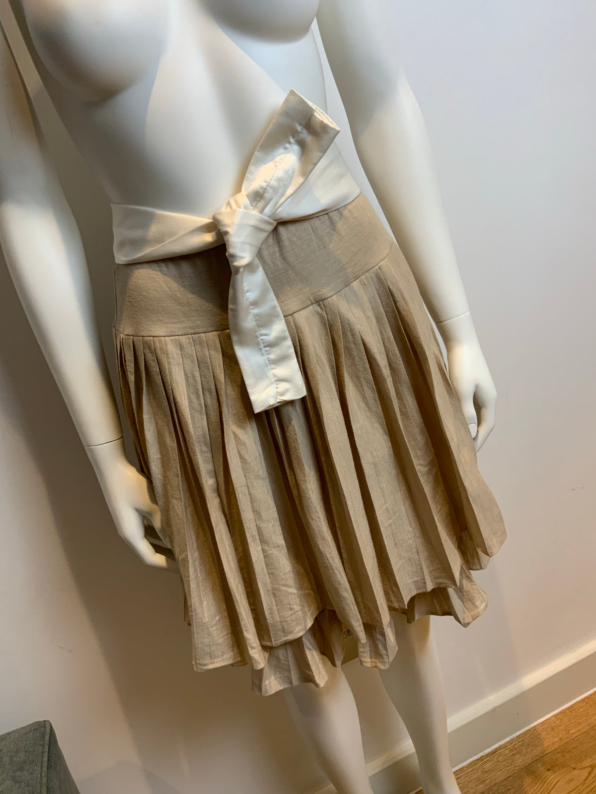 PINKO Beige Wool Skirt Size I 38 UK 6 US 2 ladies
