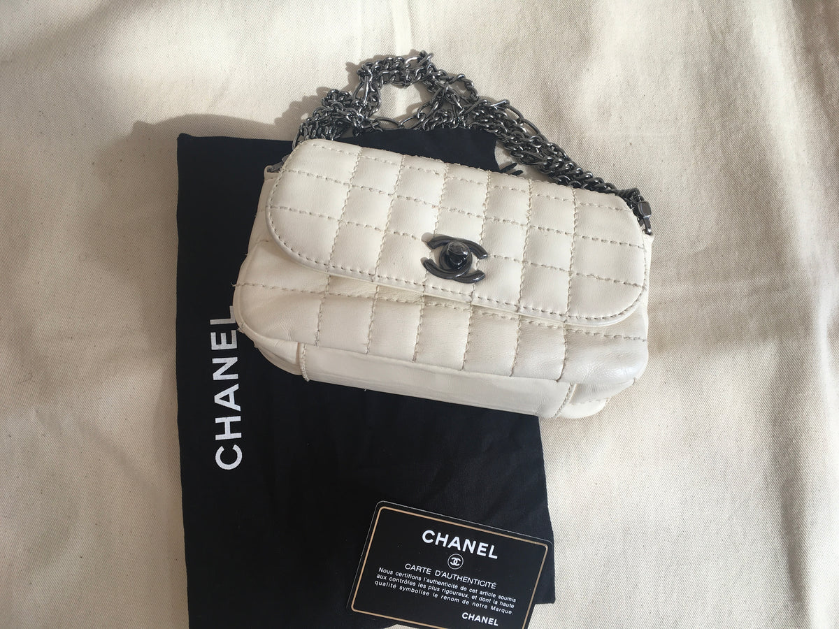Chanel White Square Quilted Leather Mini Flap Handbag Multi Chain Bag Rare Ladies