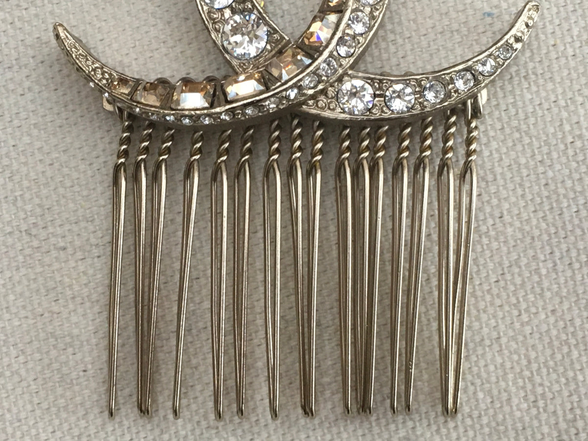 CHANEL SOLD OUT Crystal Paris Dubai CC Hair Comb Pin Gold Limited Edition Ladies