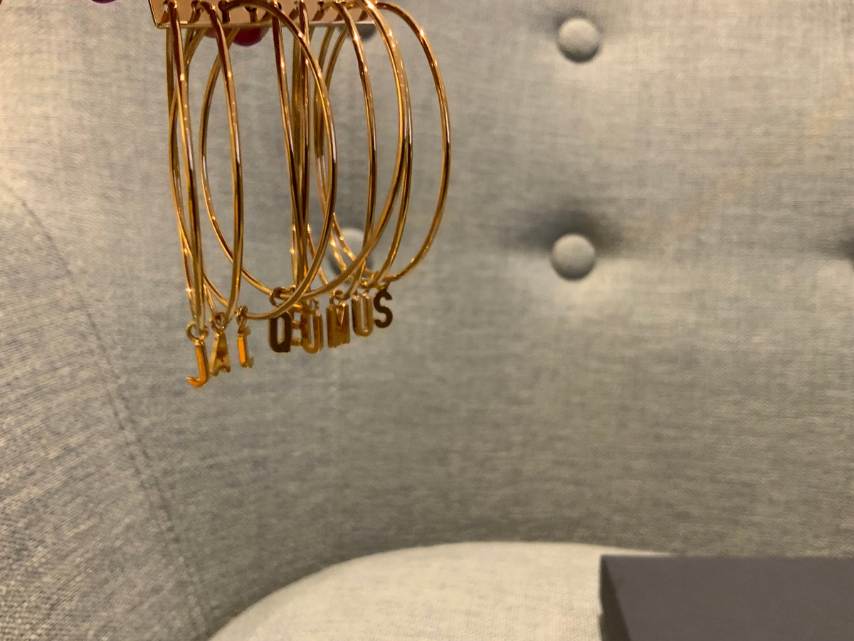 JACQUEMUS 2021 Les Anneaux Earrings in Gold  ladies