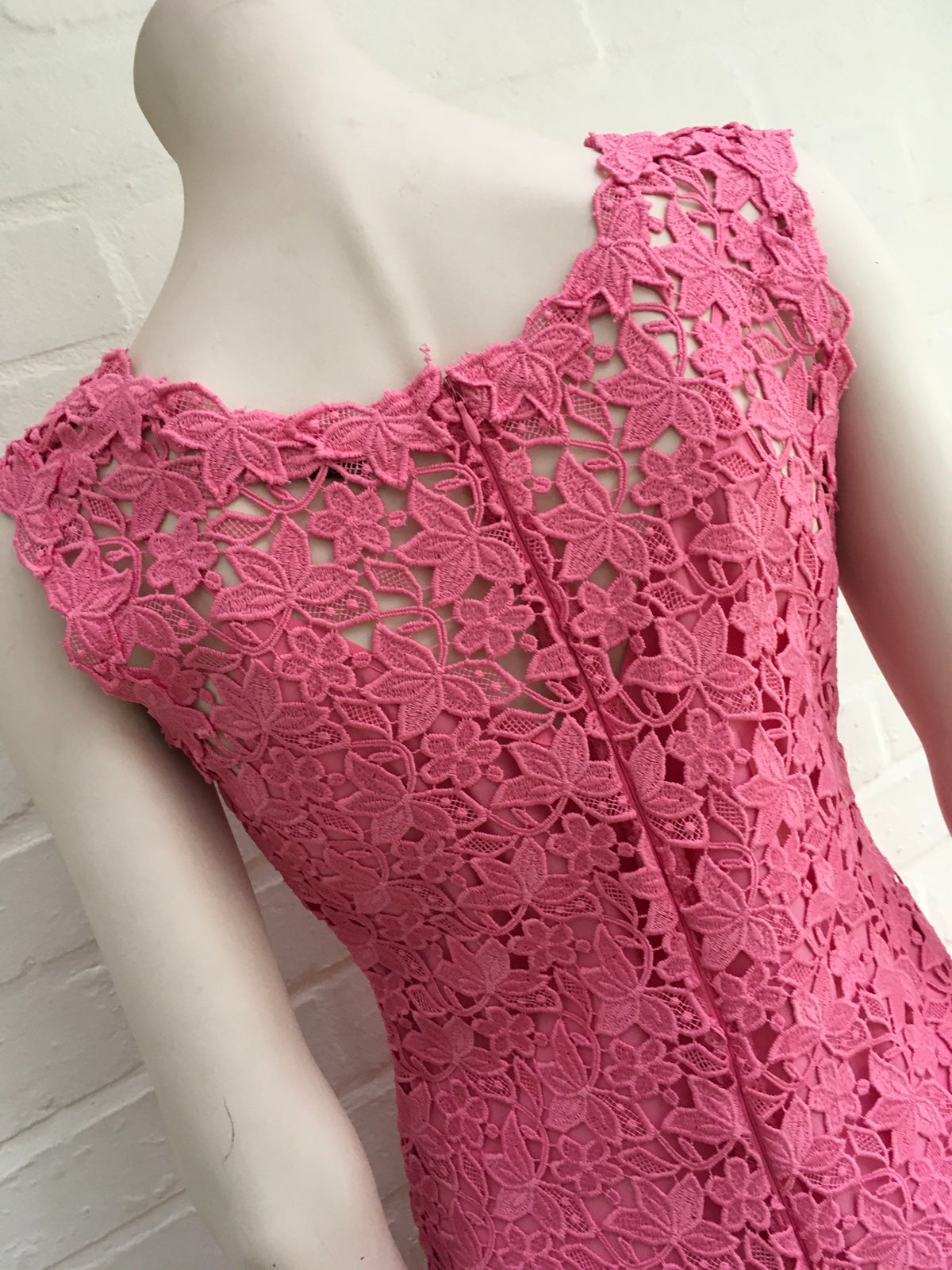 Ermanno Scervino Sleeveless Pink Floral Lace Dress Size I 42 UK 10 US 6 ladies