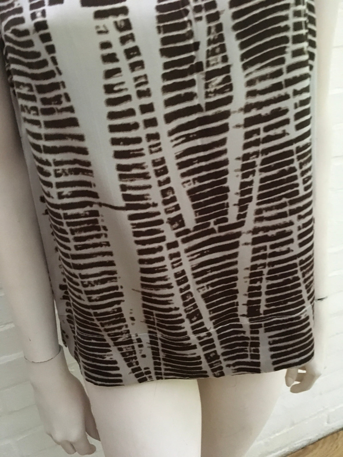 Max Mara MaxMara printed silk sleeveless top blouse Ladies