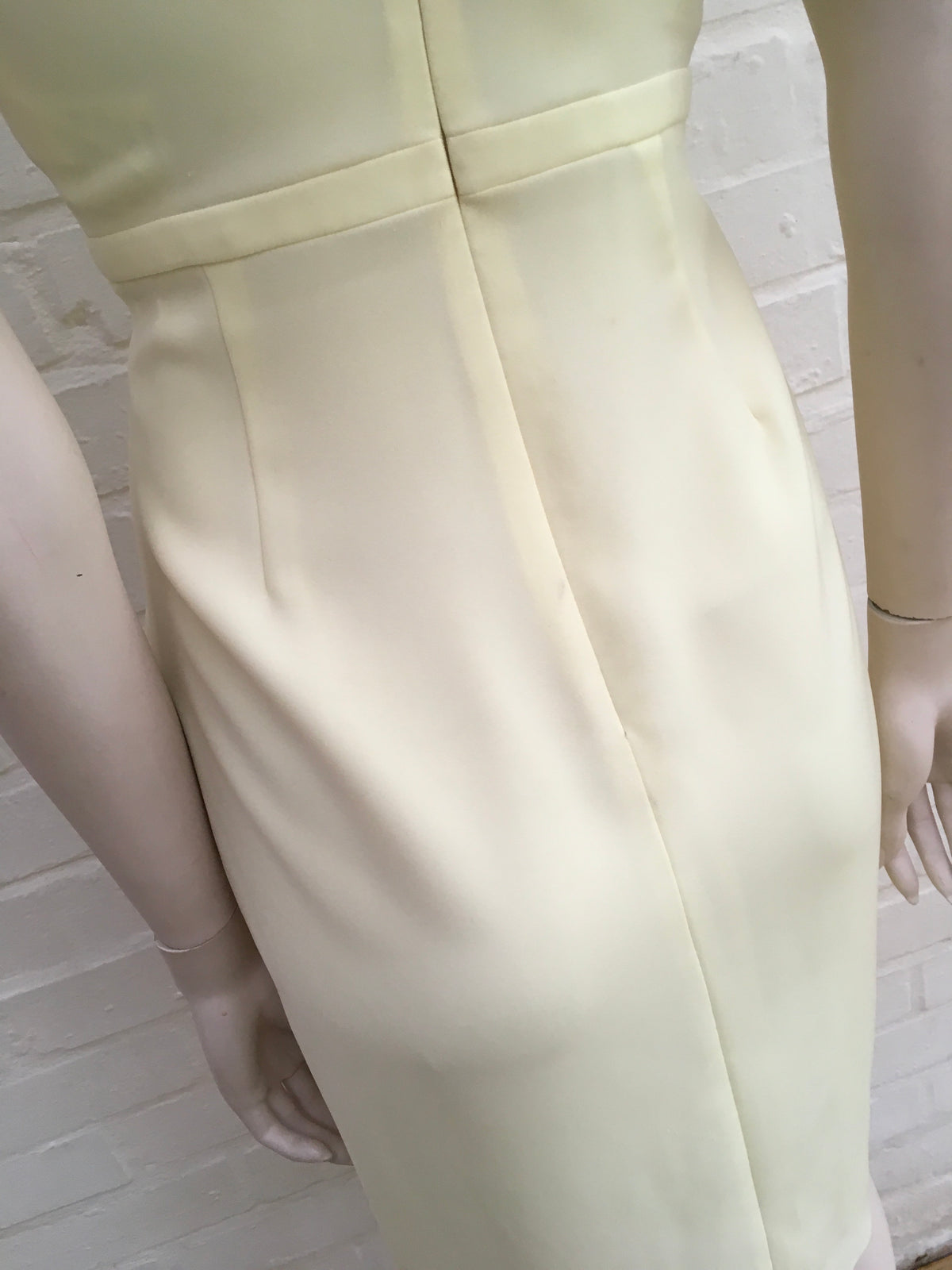 GUCCI Women's Pleated yellow cady dress Size I 36 UK 4 US 0 XXS Ladies