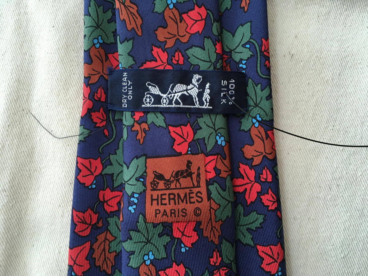 Hermès HERMES Paris Silk Leaf Print Tie 7406 PA 100% AUTHENTIC Men