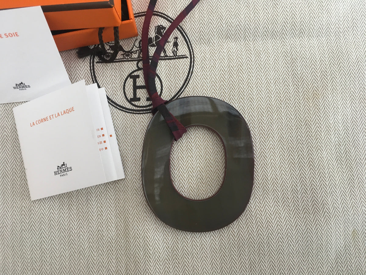 Hermès Hermes Isthme Pendant Necklace Lacquered Buffalo Horn & Silk Ladies