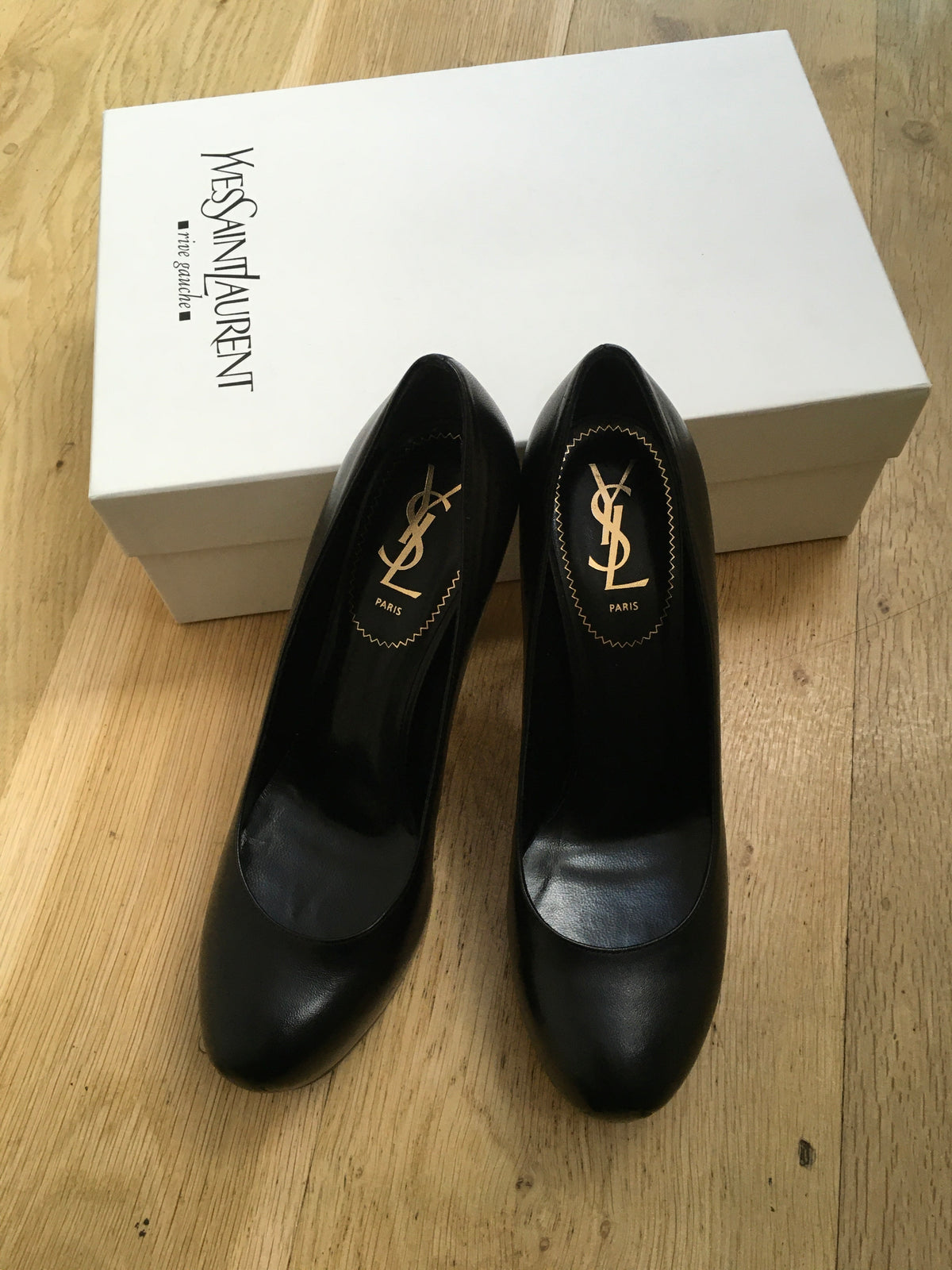 YVES SAINT LAURENT Black Ysl Tribtoo 80 Napa Leather Platform Pumps Size 38 ladies